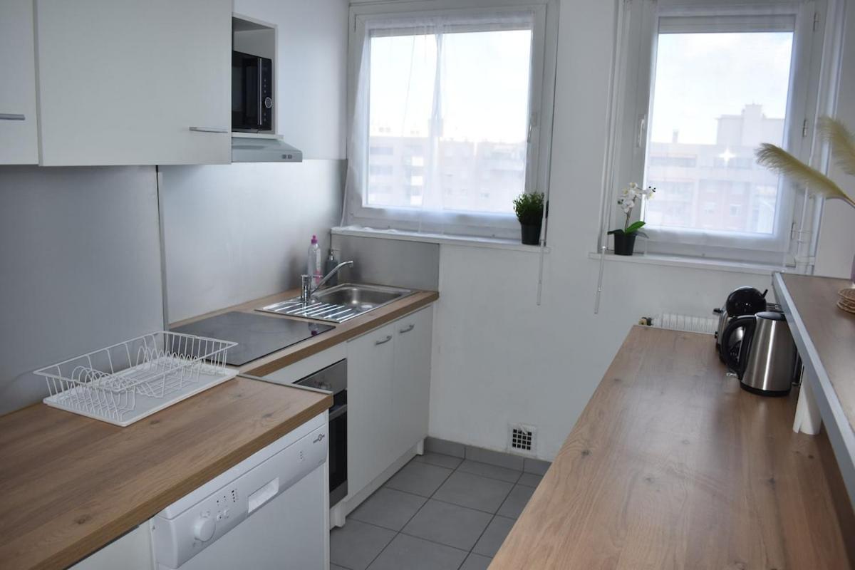 Appartement Lumineux 3 Chambres - Villeurbanne Gratte Ciel Exterior photo
